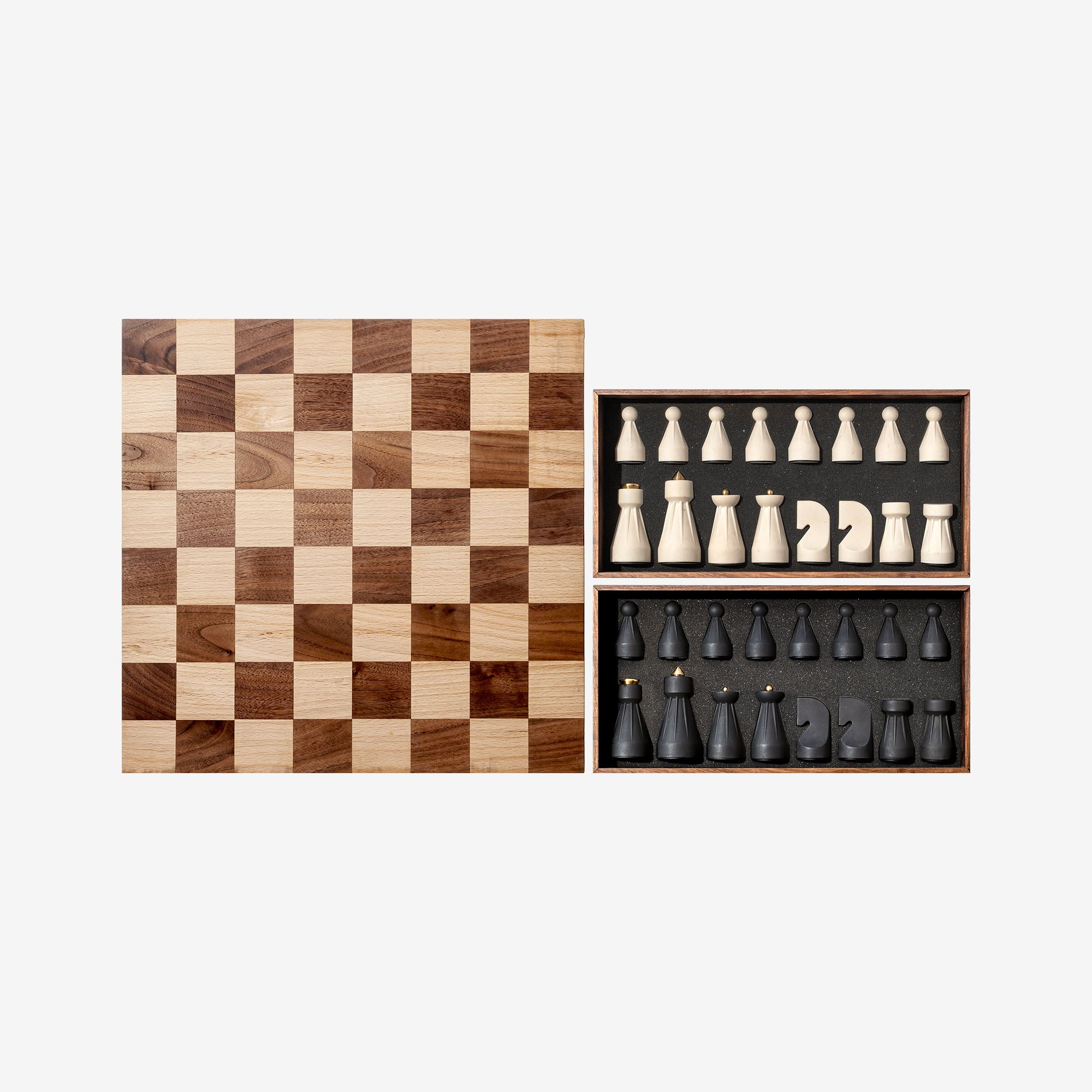 The Regal Chess Set